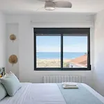 Isola Beachside 아파트