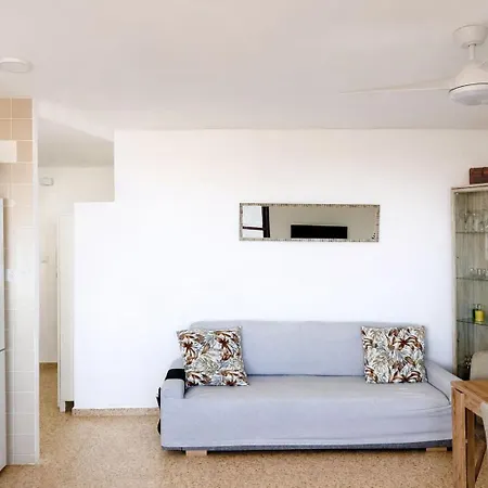 Isola Beachside Valenza