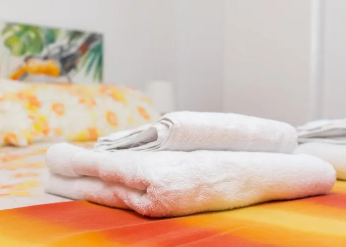 Isola Beachside Valenza