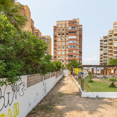 Апартаменты Isola Beachside Валенсия