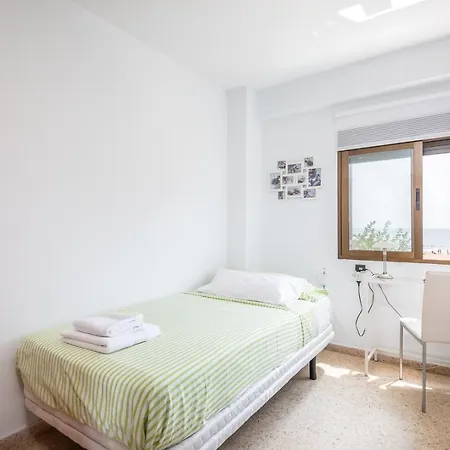 Isola Beachside Апартаменты