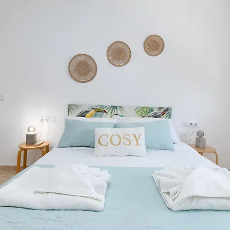 Isola Beachside Apartamento *