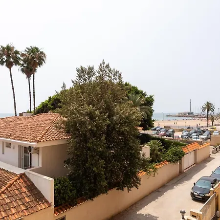Isola Beachside דירה